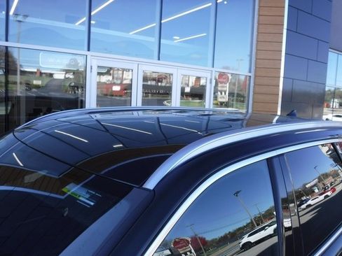 Used 2024 Hyundai Palisade Calligraphy image 3