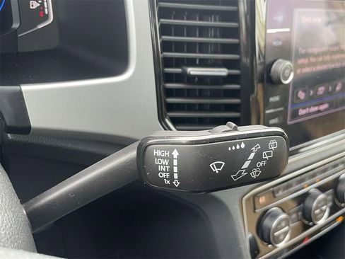 Used 2021 Volkswagen Atlas Cross Sport SEL R-Line image 25