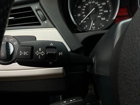 Used 2011 BMW Z4 sDrive30i image 39