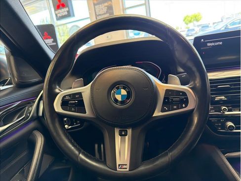 Used 2020 BMW M550i xDrive w/ Premium Package AWD/4WD image 16