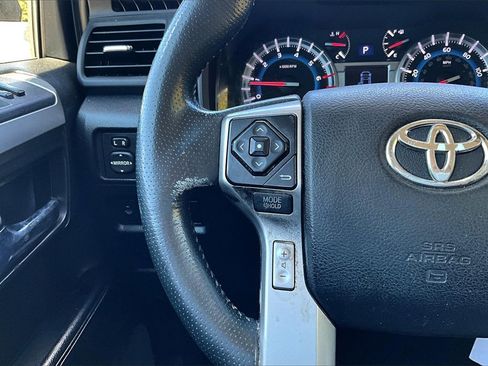 Used 2016 Toyota 4Runner SR5 image 17