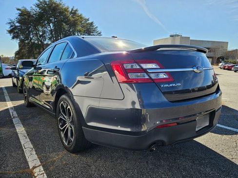 Used 2017 Ford Taurus SHO image 7