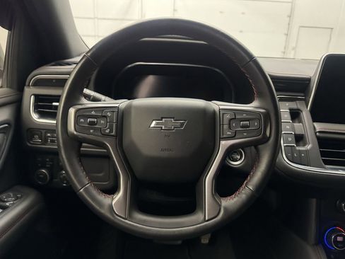 Used 2022 Chevrolet Suburban RST w/ Sport Performance Package image 20