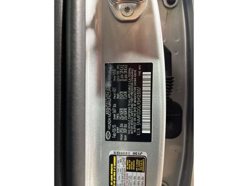 Certified 2025 Hyundai Santa Fe SEL image 17