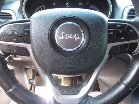 Used 2018 Jeep Grand Cherokee Limited w/ Luxury Group II AWD/4WD image 27
