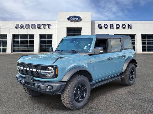 Certified 2023 Ford Bronco Wildtrak AWD/4WD image 2