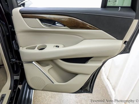 Used 2018 Cadillac Escalade Premium Luxury image 24