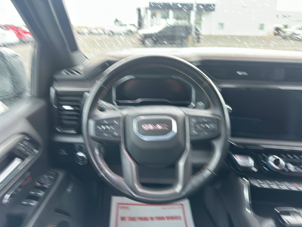 Used 2024 GMC Sierra 1500 AT4 w/ Technology Package AWD/4WD image 9