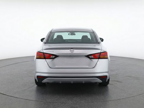 Used 2025 Nissan Altima 2.5 SV image 7