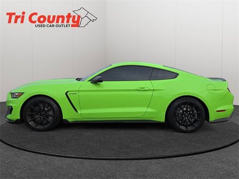 Used 2016 Ford Mustang Shelby GT350 image 5