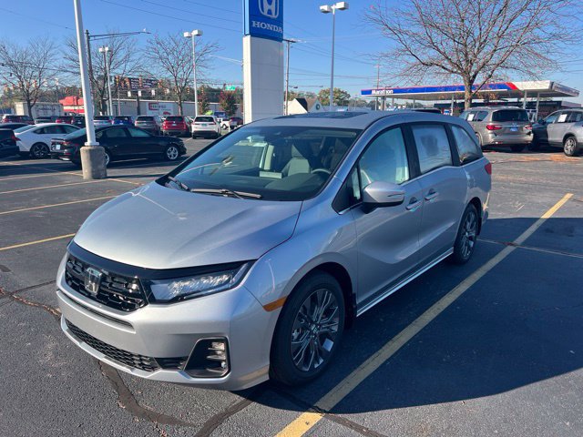 New 2027 Honda Odyssey Touring image 2
