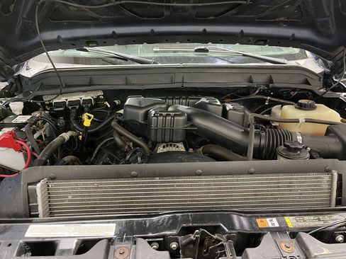 Used 2015 Ford F250 XL w/ Power Equipment Group image 26