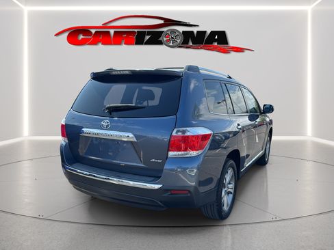 Used 2011 Toyota Highlander Limited w/ Tow Pkg AWD/4WD image 10