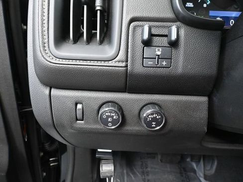 Used 2020 GMC Canyon Denali image 31