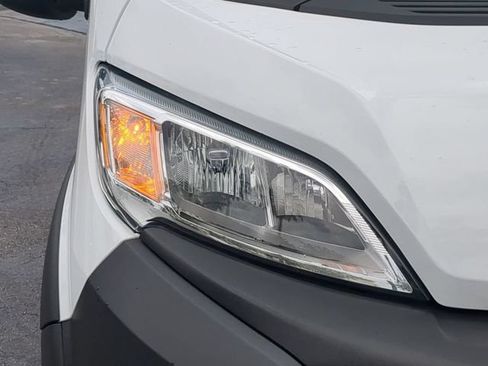 Used 2025 RAM ProMaster 2500 w/ Convenience Group FWD image 10