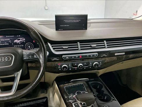 Used 2018 Audi Q7 3.0T Premium Plus w/ Premium Plus Package image 9