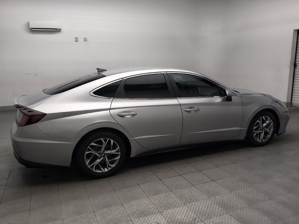Used 2021 Hyundai Sonata SEL w/ Winter Weather Package FWD image 10