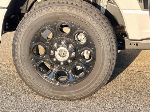 New 2025 Ford F250 Lariat w/ Lariat Ultimate Package image 32