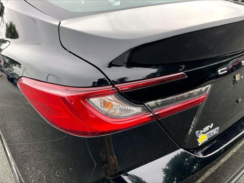 Used 2025 Toyota Camry LE FWD image 34
