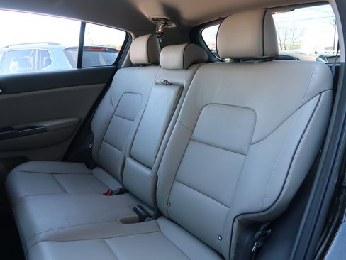 Used 2017 Kia Sportage EX image 33