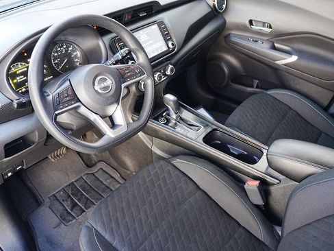 Used 2024 Nissan Kicks SV image 8