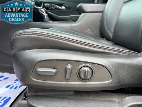 Used 2022 Chevrolet Traverse RS w/ LPO, Floor Liner Package FWD image 9
