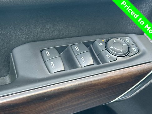 Used 2021 GMC Sierra 1500 SLT w/ SLT Premium Package image 13