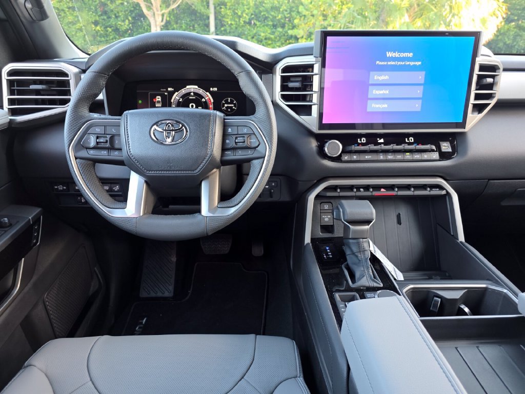 New 2026 Toyota Tundra Limited AWD/4WD image 7