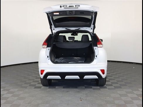 Used 2024 Mitsubishi Eclipse Cross SEL image 9