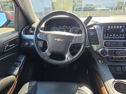 Used 2017 Chevrolet Suburban LT AWD/4WD image 7