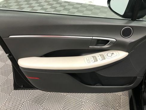 Used 2022 Hyundai Sonata SEL image 12