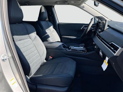 New 2026 Mitsubishi Outlander SE image 33