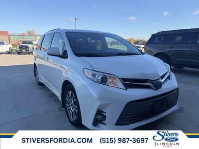 Used 2020 Toyota Sienna XLE
