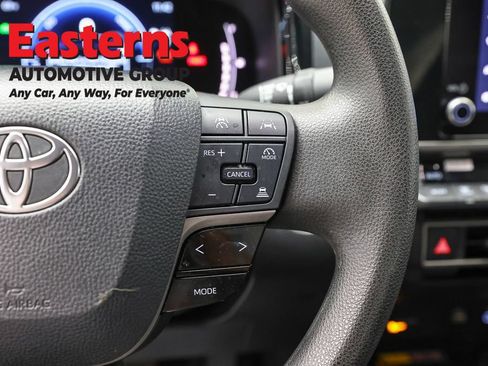 Used 2025 Toyota Camry LE FWD image 16