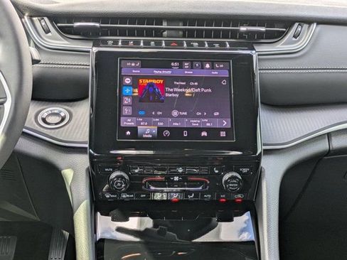 New 2025 Jeep Grand Cherokee L Laredo AWD/4WD image 17