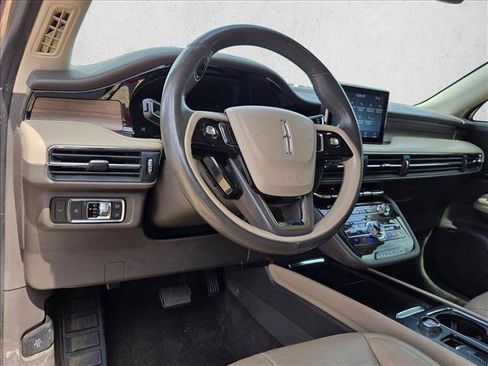 Used 2020 Lincoln Corsair Reserve w/ Equipment Group 201A FWD image 9
