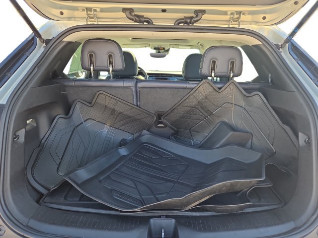 Certified 2022 Chevrolet Bolt EUV Premier w/ Launch Edition FWD image 19