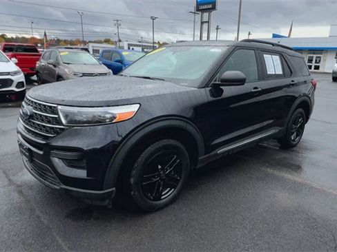 Used 2020 Ford Explorer XLT w/ Comfort Package image 4