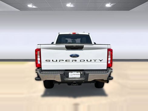 Used 2024 Ford F250 XL w/ FX4 Off-Road Package image 10