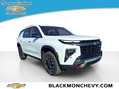 Used 2024 Chevrolet Traverse Z71 w/ Enhanced Driving Package AWD/4WD image 1
