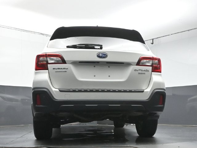 Used 2019 Subaru Outback 3.6R Touring w/ Popular Package #3A AWD/4WD image 38