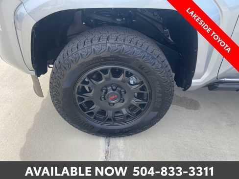 Certified 2026 Toyota Tacoma SR5 AWD/4WD image 14