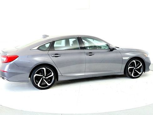 Used 2019 Honda Accord Sport image 6