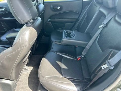 Used 2019 Jeep Compass Limited AWD/4WD image 34