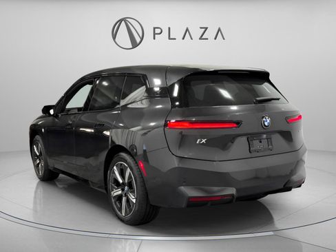 New 2026 BMW iX xDrive60 image 5