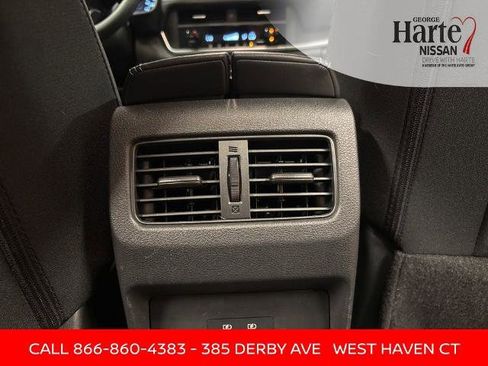 Certified 2023 Nissan Rogue SV image 23