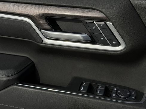 Used 2025 Chevrolet Silverado 1500 LTZ w/ LTZ Premium Texas Edition image 25