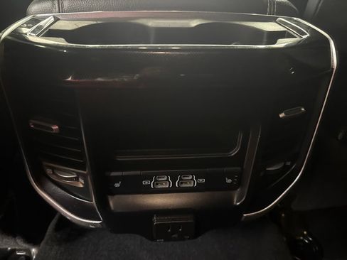 Used 2022 RAM 2500 Laramie AWD/4WD image 17