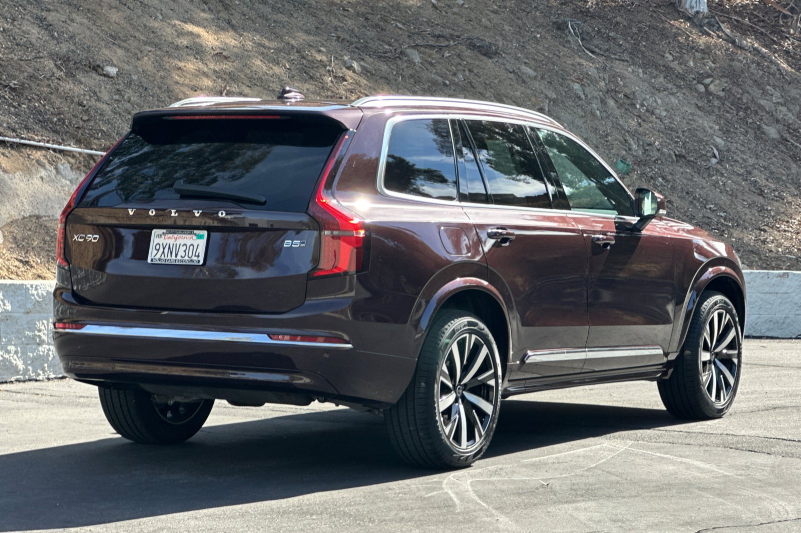 Certified 2026 Volvo XC90 B5 Core AWD/4WD image 4