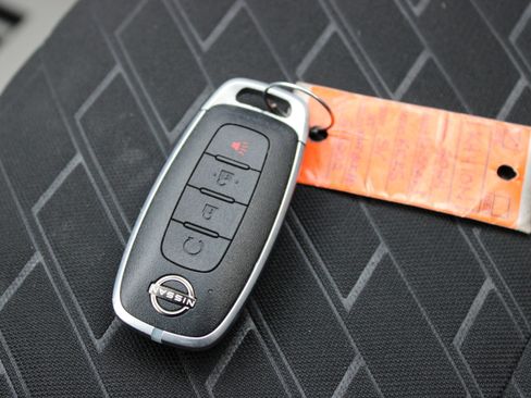 Certified 2024 Nissan Kicks SV image 30